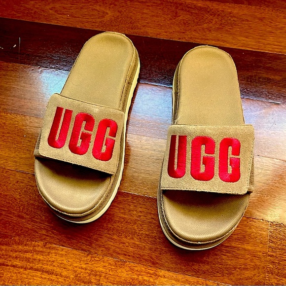 NEW UGG Slides Slippers Women’s LATON Tan / Red Suede slide Shoes Size 7 - Picture 2 of 9